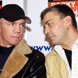 "Rocky" mit seinem älteren Bruder, Ralf "Ralle" Rocchigiani (re.). Zusammen moderierten die Brüder Boxkämpfe für den TV-Sender "Sport 1". Für den Sportsender war der Ex-Weltmeister auch in der Web-Casting-Show "The Next Rocky" aktiv, in der Rocchigiani Nachwuchstalente entdecken und fördern sollte. Der Sender setzte die Show nach der Todesmeldung bis auf weiteres aus.