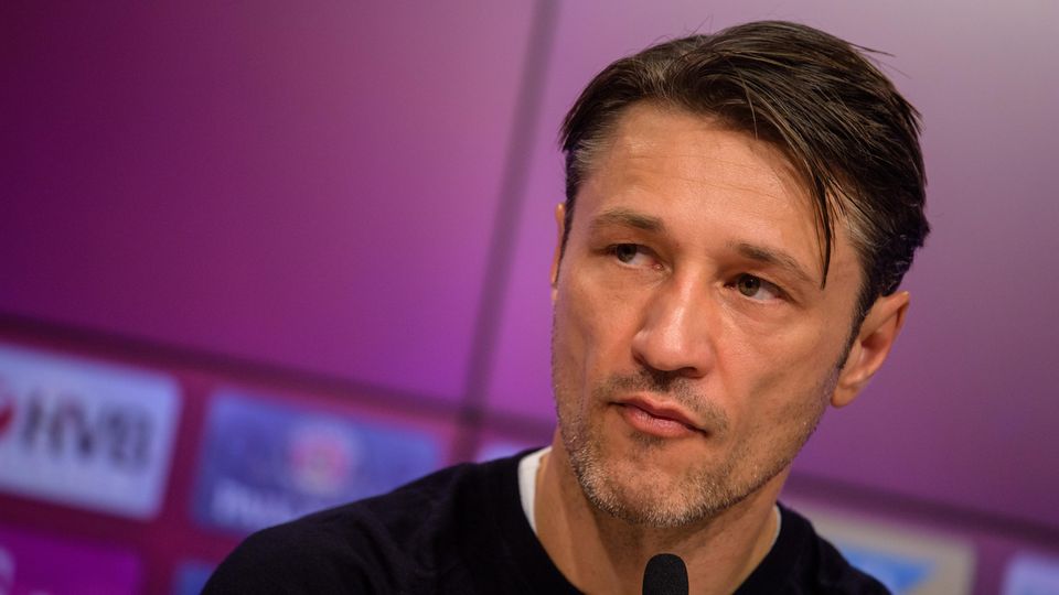 FCB-Coach Kovac unter Druck: Hoeneß ruft schon bei Heynckes an - Twitter nimmt die Bayern-Krise mit Humor