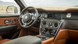 Rolls Royce Cullinan 2019 - der Arbeitsplatz des Fahrers