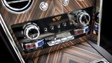 Rolls Royce Cullinan 2019 - betagte Bedienmodule in der Mittelkonsole