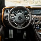 Das Cockpit des Rolls Royce Cullinan 2019
