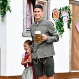 James Rodriguez brachte seine fünfjährige Tochter Salomé mit. Von der Mutter des Mädchens ist der Kolumbianer seit vergangenem Jahr getrennt.