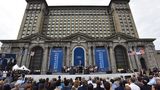 Michigan Station in Detroit - frisch von Ford erworben