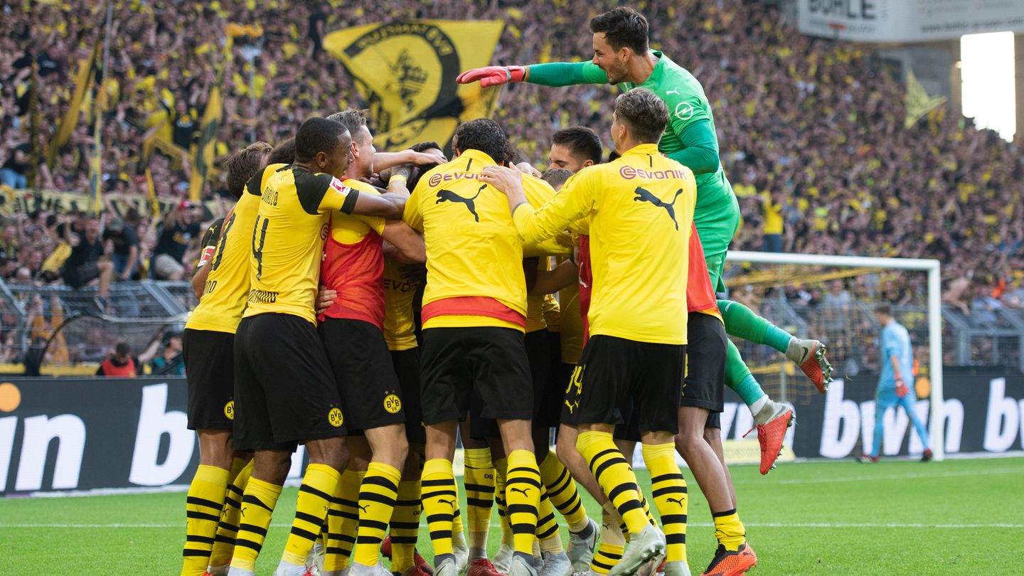 Den 4:3-Siegtreffer, über den sich hier gefreut wird, erzielte Alcacer erst in der 96. Minute