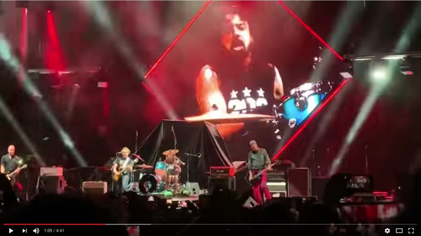 Nirvana-Reunion beim Song "In Bloom"