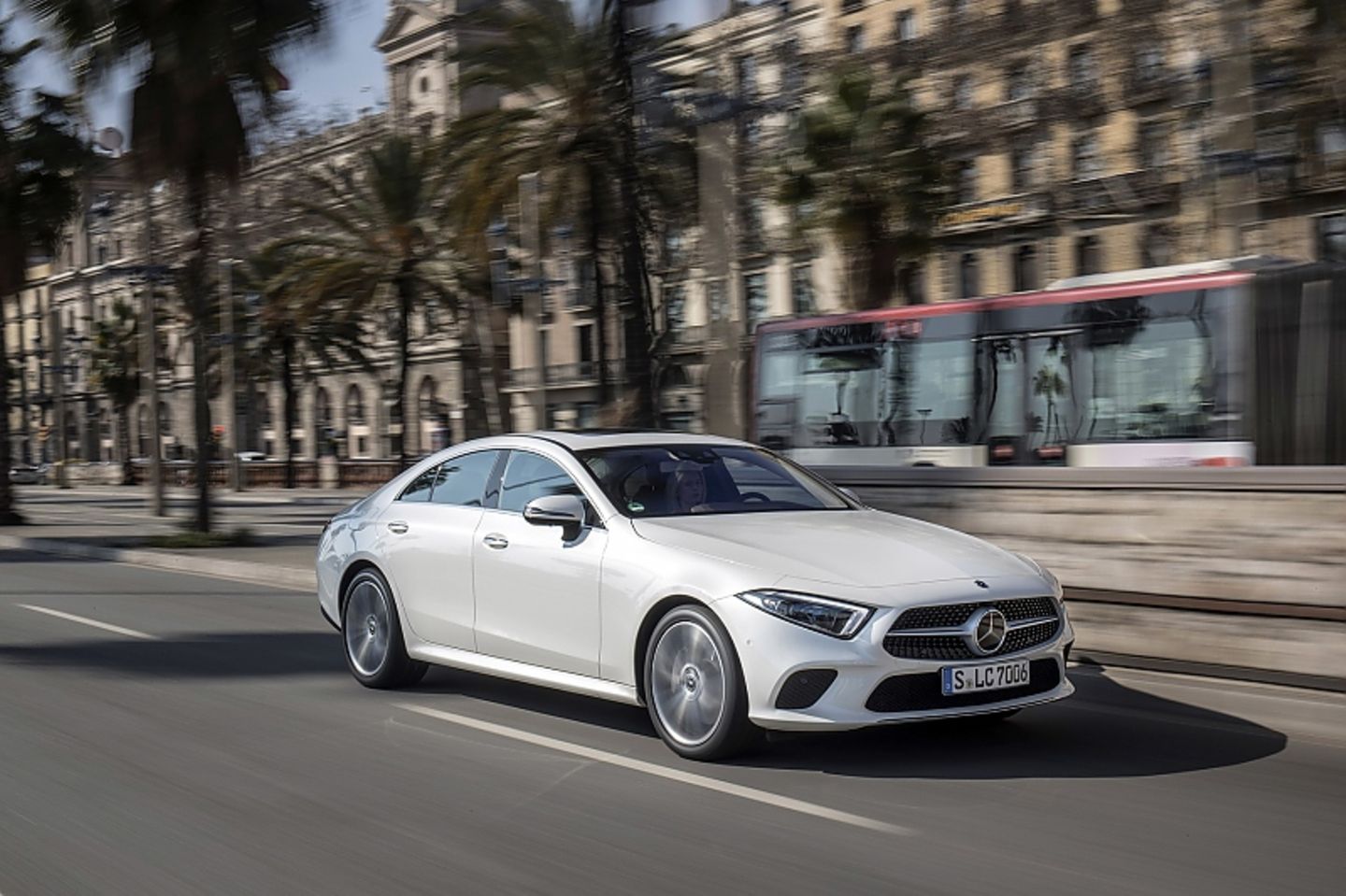 Mercedes CLS - wer braucht ihn neben dem schärferen AMG GT Viertürer?