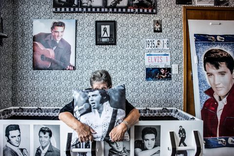 Wenn Raewynne geht, dann nur mit Elvis. Der King ist ihr Idol. Und ihm hat sie ihren Sarg und ein Extrazimmer gewidmet.