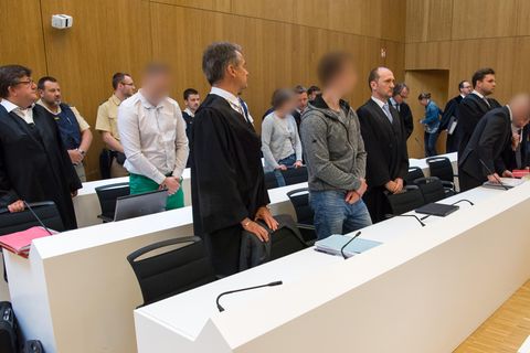 Drei der vier Angeklagten im Münchener Doppelmord-Prozess bekamen lebenslange Freiheitsstrafen