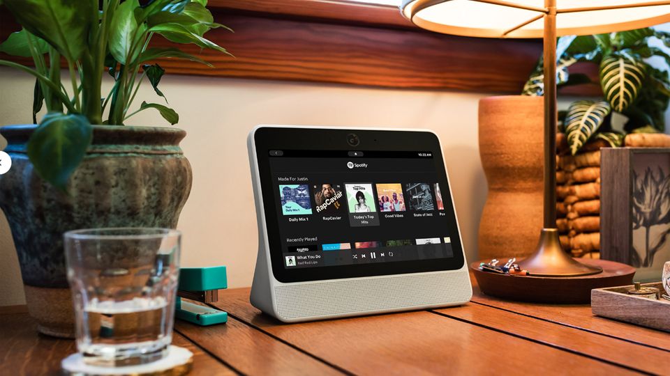 Facebook bringt Portal und Portal+ auf den Markt