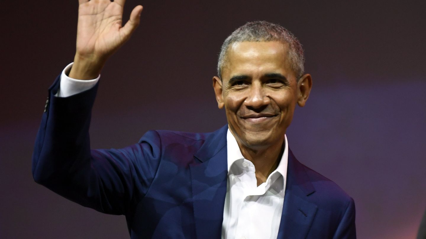 Barack Obama winkt