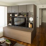 Bei der Tiefe des Schranks besteht keine Gefahr, dass er umstürzt.