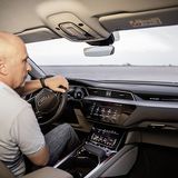 Dank der Progressivlenkung wird übergreifen fast überflüssig