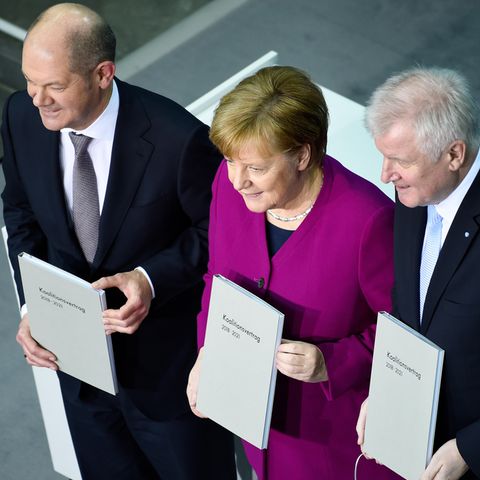 Union und SPD weiter auf Umfrage-Talfahrt - während eine Partei ordentlich punktet