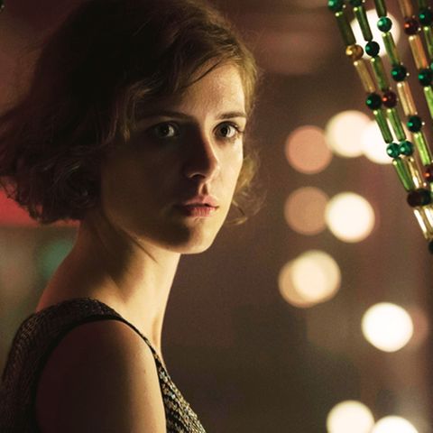 Die Hilfskommissarin führt ein Doppelleben. In einem Berliner Club empfängt sie auch Freier. Die Serie läuft donnerstagabends um 20.15 Uhr in der ARD.