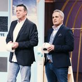 Mario Ballheimer (l.) und Fedi Choukair präsentieren mit "Abdeckblitz" ein selbstklebendes Abdeckvlies.