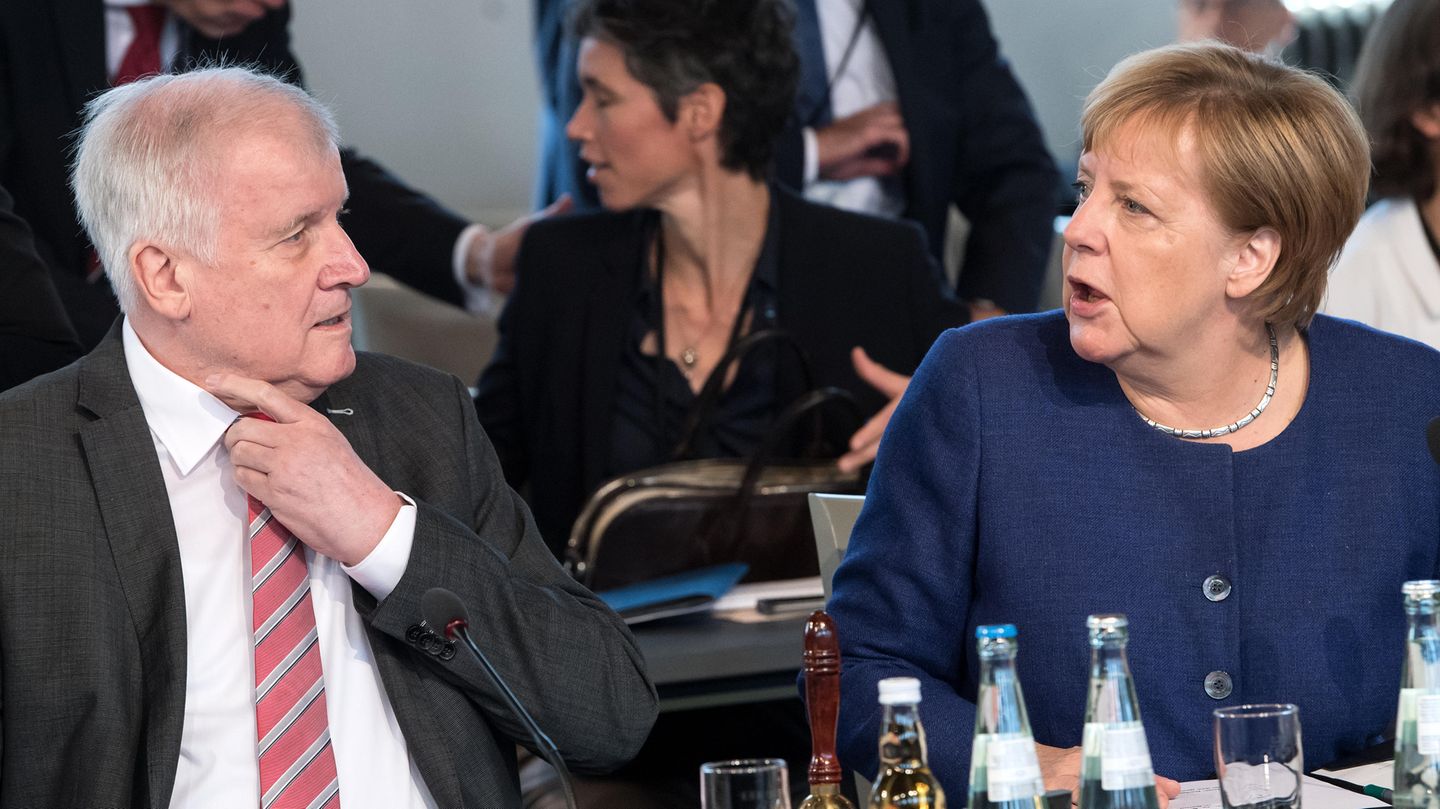 Bundeskanzlerin Angela Merkel mit Innenminister Horst Seehofer