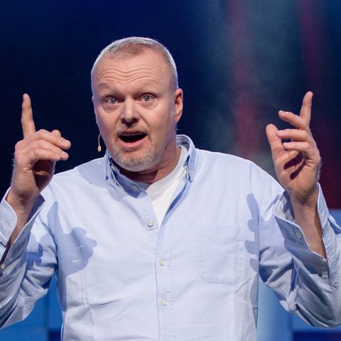 Stefan Raab wird mit einem Bühnenprogramm in Köln auftreten