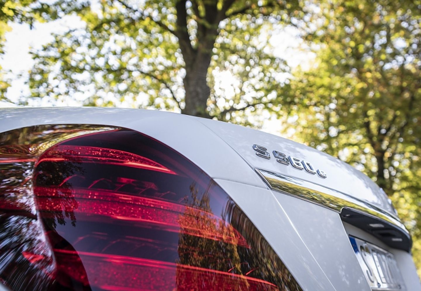 Der Mercedes S 560 e kommt im Oktober auf den Markt