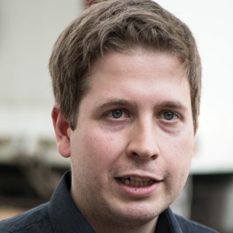 Nach der Wahl in Bayern: Kevin Kühnert (SPD) und Daniel Günther (CDU) kritisieren die Große Koalition in Berlin