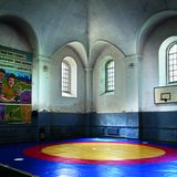 | Ehemalige Große Synagoge und heute eine Sporthalle in Horodenka, Galizien, in der Ukraine, 2015 