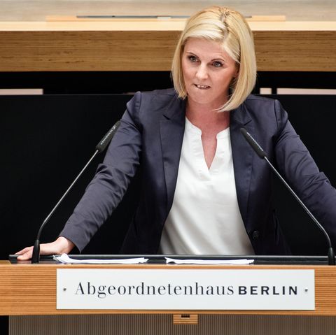 Jessica Bießmann bei einer Rede im Berliner Abgeordnetenhaus. Sie war familienpolitische Sprecherin der AfD-Fraktion