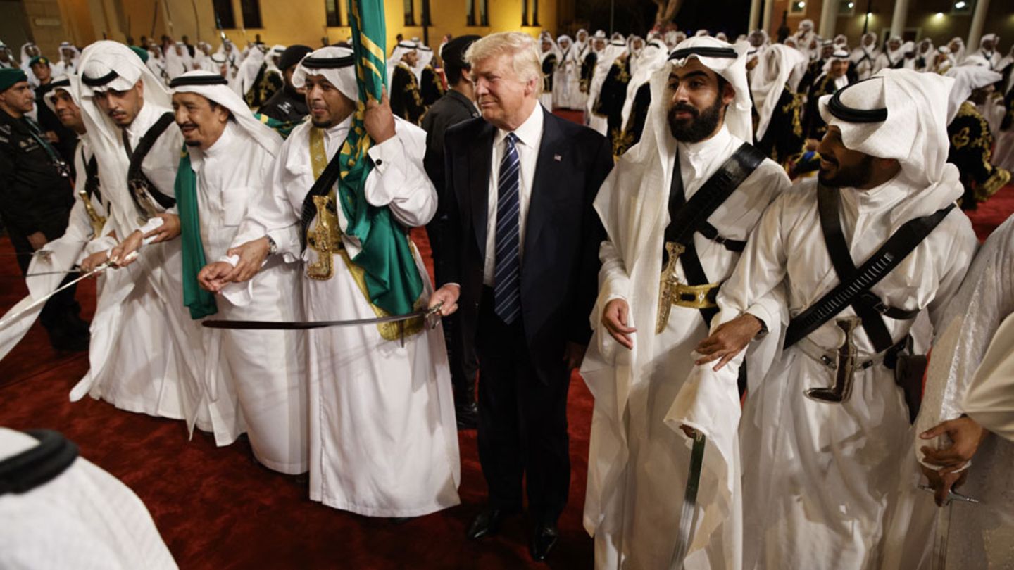 Donald Trump bei seinem Regierungsbesuch in Saudi-Arabien im vergangenen Jahr