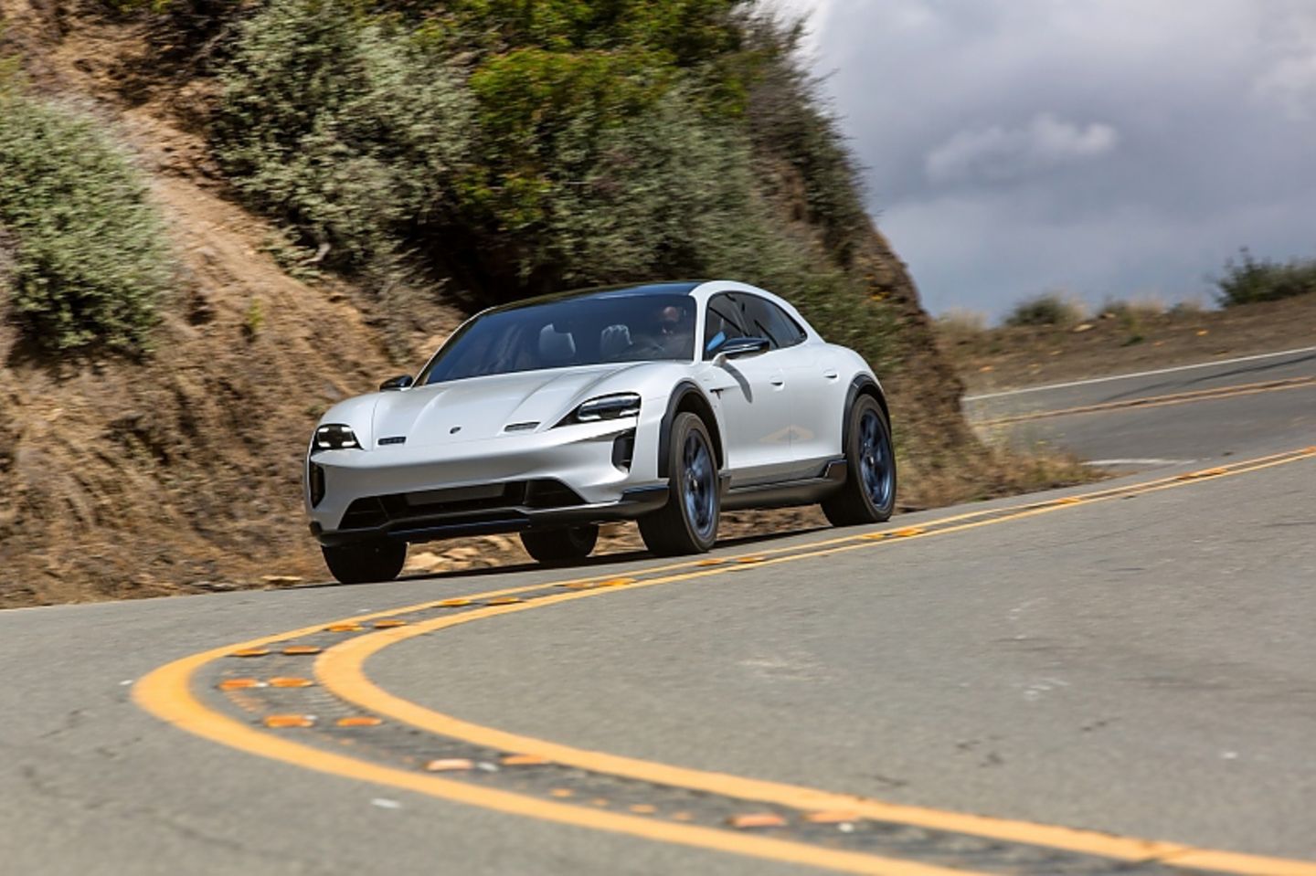 Die Dynamik ist beim Porsche Mission E Cross Turismo wichtig