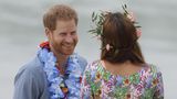 Was trägt man zum Treffen mit Prinz Harry? Am Bondi Beach herrscht ein lockerer Dresscode - da reicht auch ein langärmliger Body.