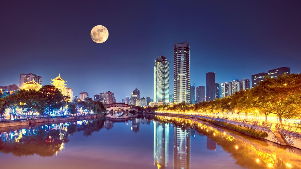 China plant zweiten Mond im All