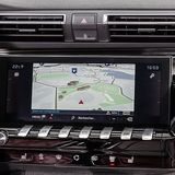 Peugeot 508 GT Puretech 225 - großer zentrales Display