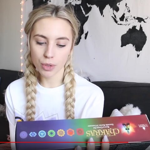 Plötzlich finden wir Chakras, Horoskope und Tarotkarten wieder toll