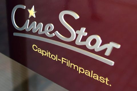 Cinestar-Eingangslogo