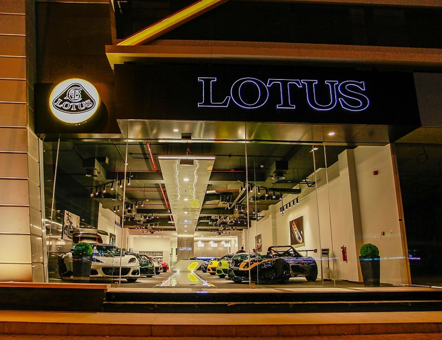 Lotus Verkaufsraum in Dubai