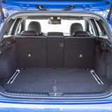 Der Kofferraum hat ein Volumen von 625 bis 1.694 Liter