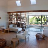 Jedes Cottage des Babylonstoren Hotels  ist ein Ferienhaus mit Kamin, offener Küche und einem vollständig verglasten Wintergarten.