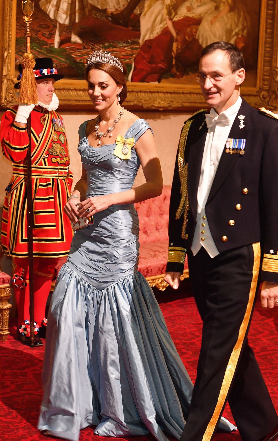 Staatsbankett in London: Kate in ihrer Robe von Alexander McQueen Kate in ihrer Robe von Alexander McQueen