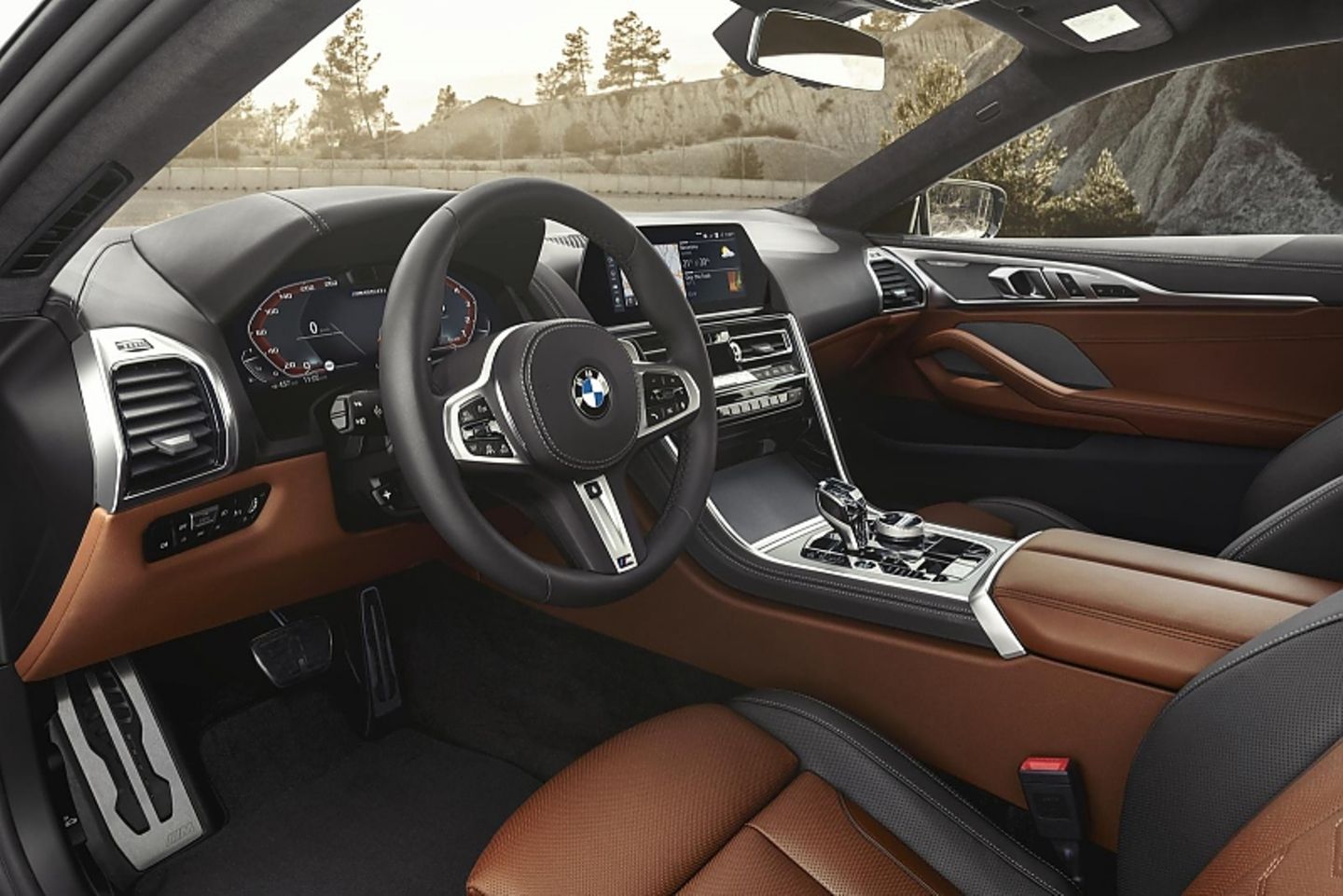 Edel und komfortabel: Das Cockpit im BMW M850i Coupe