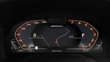 Die digitale Hauptanzeige im BMW M850i Coupe läßt sich je nach Fahrmodus ändern
