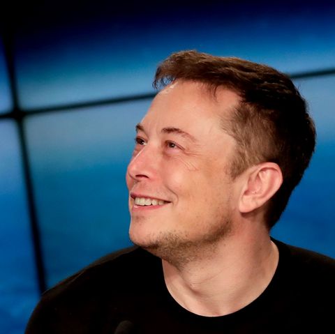 Elon Musk schwärmt: Es sei ein "wahrhaftig historisches Quartal" für Tesla gewesen.