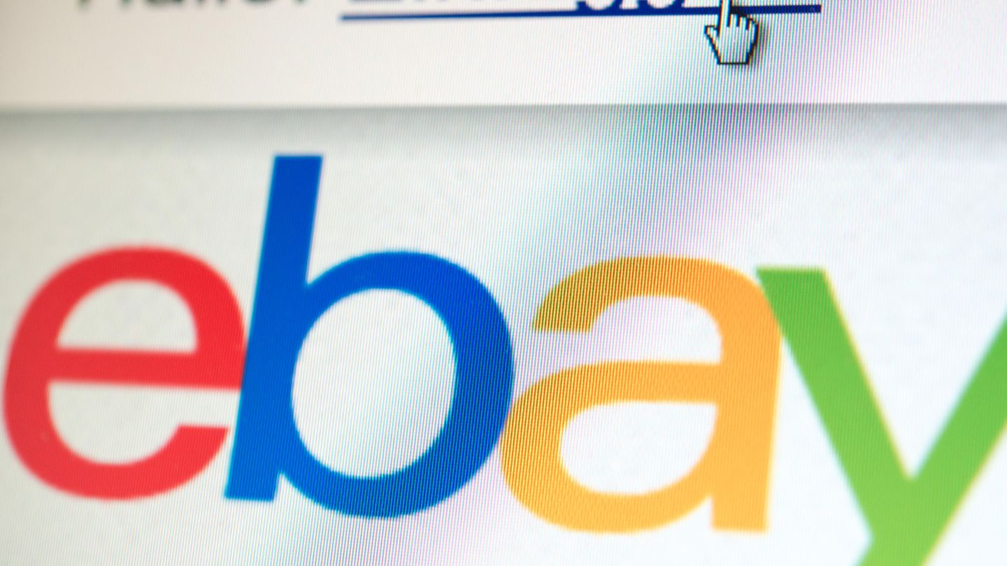 Logo von Ebay zum Mobbingartikel über zwei Schüler aus München