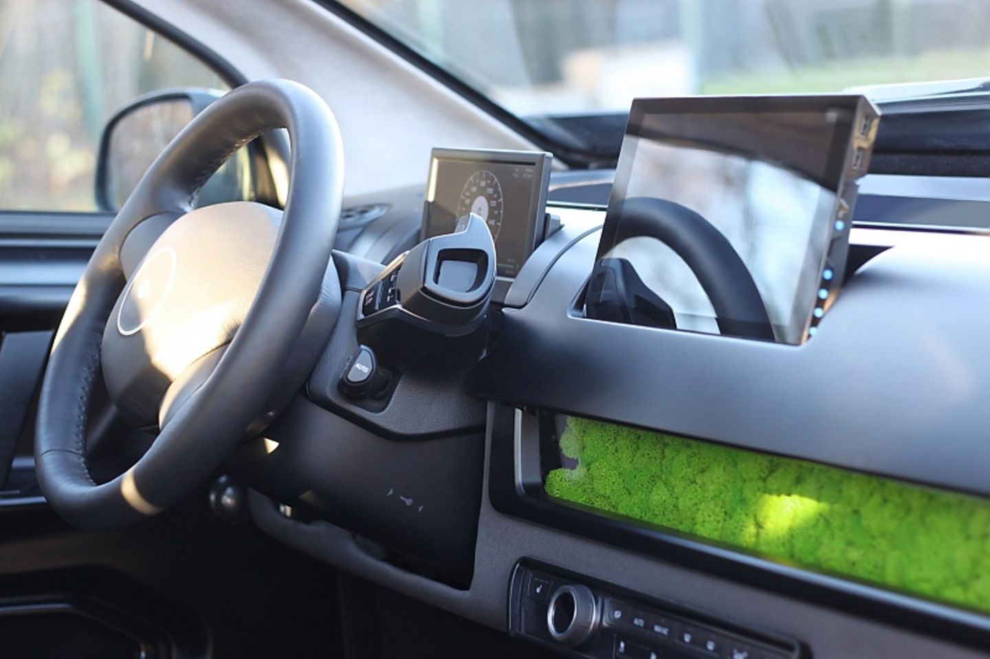 Das Interieur ist unverwechselbar vom BMW i3