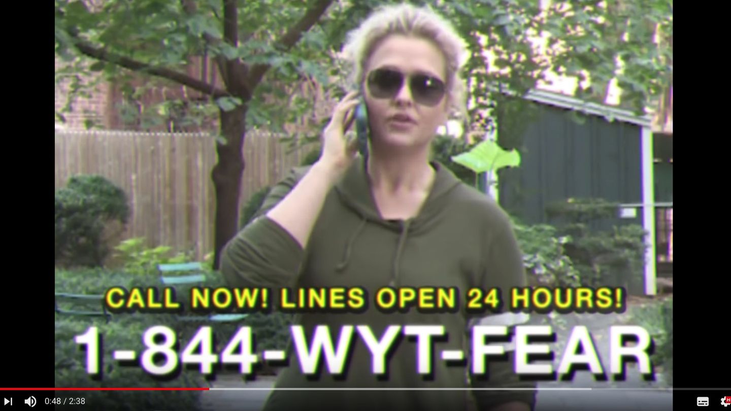 Screenshot aus "New! A Hotline for Racists"