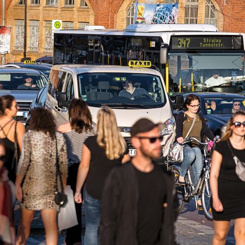 Neues Verkehrskonzept gesucht für Autofahrer, Radfahrer und Fußgänger