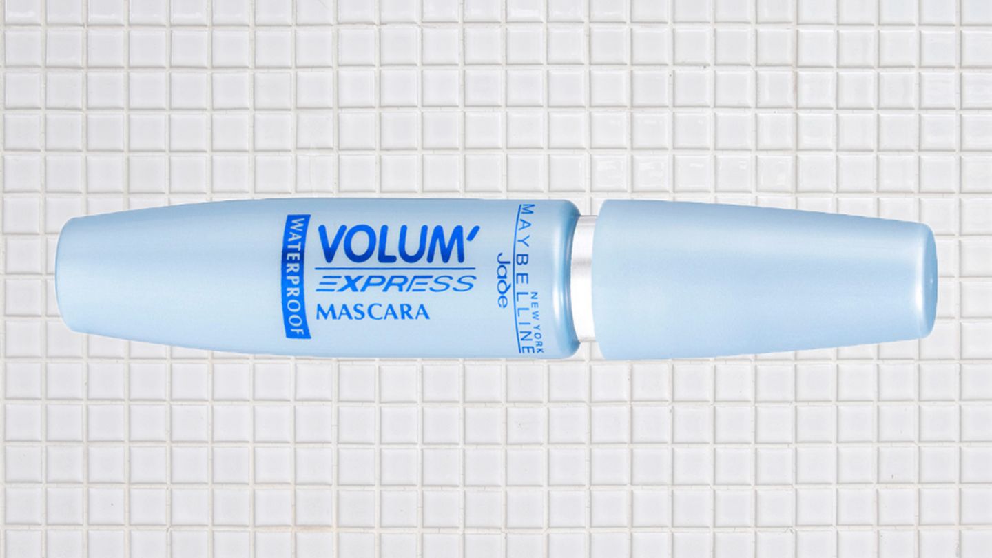 "Volum' Express Waterproof Mascara" von Maybelline