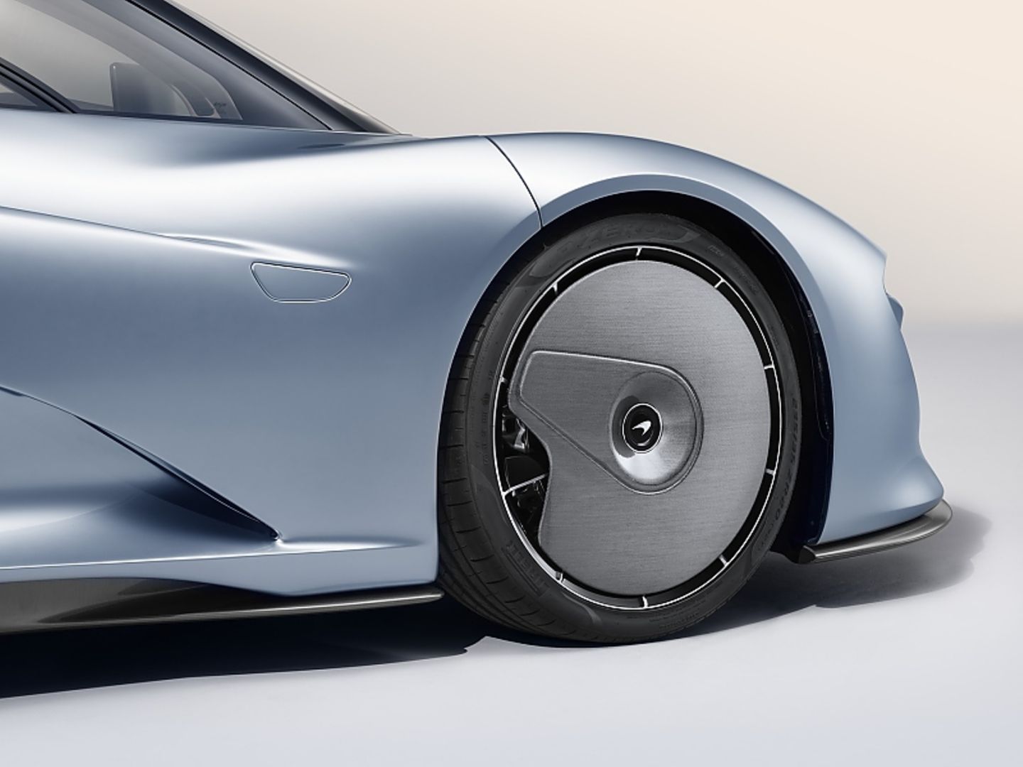 McLaren Speedtail - die vorderen Radhäuser sind abgedeckt, um Verwirbelungen zu minimieren