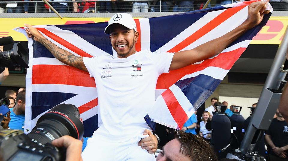 Lewis Hamilton feiert seinen fünften Weltmeister-Titel