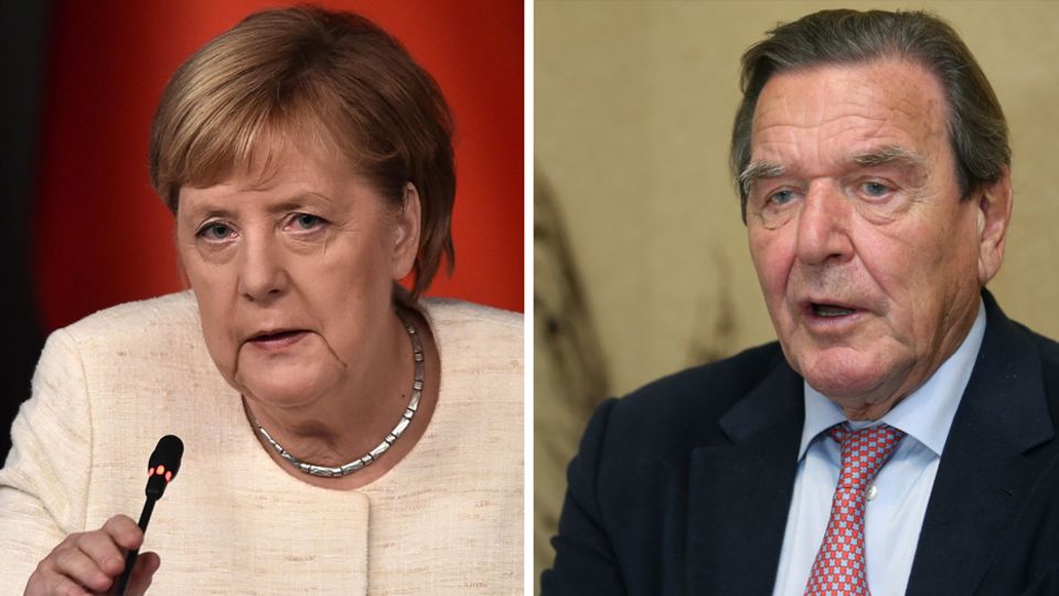 Bundeskanzlerin Angela Merkel (CDU) zählte dem damaligen Bundeskanzler Gerhard Schröder 2004 bei dessen Verzicht auf den SPD-Vorsitz an