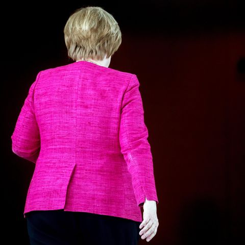 Angela Merkel verzichtet auf CDU-Vorsitz und bleibt Bundeskanzlerin