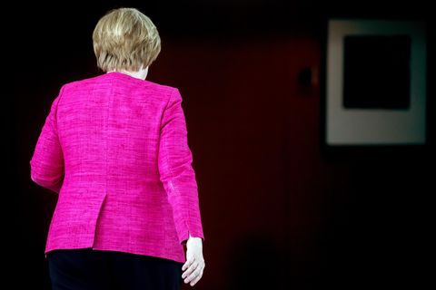 Angela Merkel verzichtet auf CDU-Vorsitz und bleibt Bundeskanzlerin