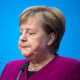 Am 29.Oktober 2018 folgt der Paukenschlag: Nach Wahl-Niederlagen für die Union in Bayern und Hessen erklärt Merkel nicht mehr für den Parteivorsitz im Dezember kandidieren zu wollen. Ihre vierte Kanzlerschaft soll auch ihre letzte sein.